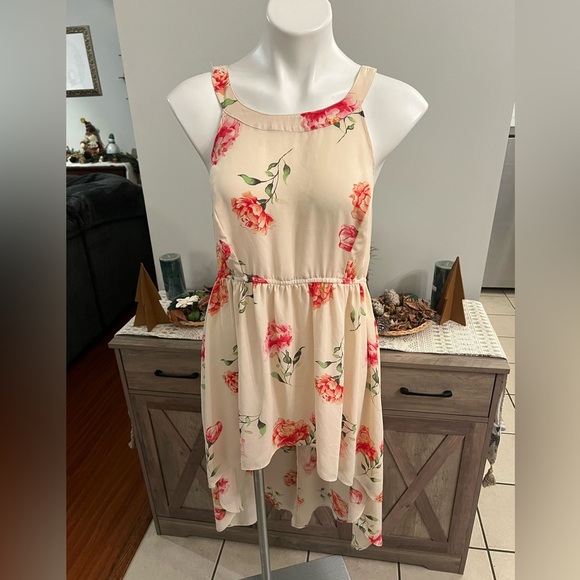 Torrid women’s hi low ivory floral goddess tunic tank - Picture 2 of 5